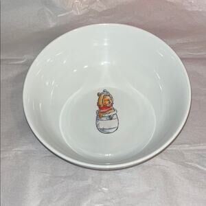 Disney Winnie the Pooh Daisy Chain 9-1/2 inch Ceramic Serving Bowl Floral